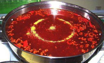 重慶火鍋底料加工廠，這樣吃火鍋，大寫的“瘦”