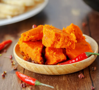 如何挑選最佳重慶火鍋底料？正宗風味鑒別秘籍大公開！
